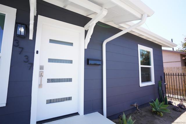 3737 Orange, San Diego CA: https://media.crmls.org/mediaz/ef67e204-2a6f-4c50-bca1-311cd8b6c7b1.jpg
