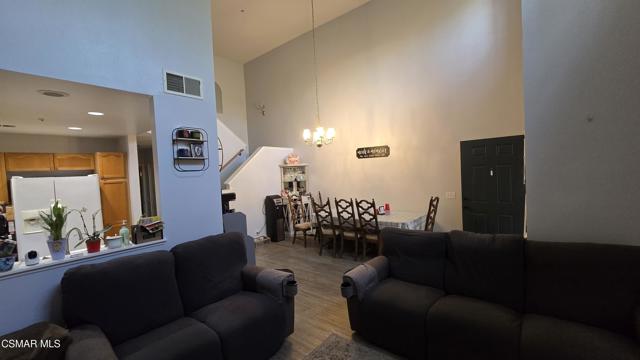 1212 Nautical Way, Oxnard CA: https://media.crmls.org/mediaz/ef6839f8-12a0-433a-bbdd-41627e6a7385.jpg