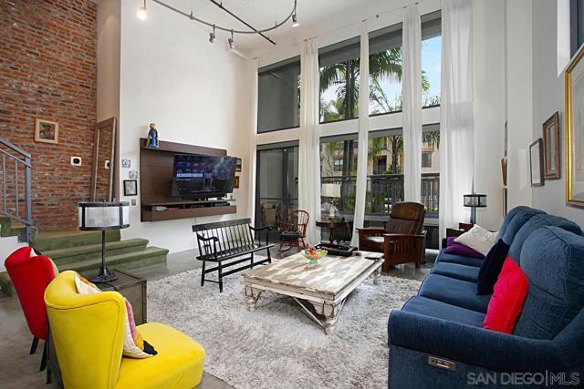 4055 3rd Avenue, San Diego CA: https://media.crmls.org/mediaz/ef68410d-0ff4-4032-8d4d-68eb26b8e580.jpg
