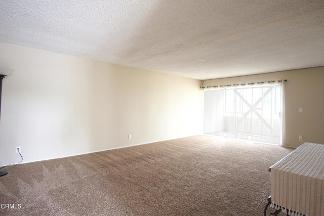 3700 Dean Drive, Ventura CA: https://media.crmls.org/mediaz/ef6851d8-cc44-42e6-a2ee-69991c1d7a09.jpg