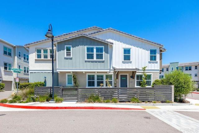 Detail Gallery Image 1 of 39 For 1105 Hibiscus Way, Oceanside,  CA 92054 - 3 Beds | 2/1 Baths