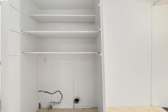 Image 20 of 42 For 2113 6th St  
