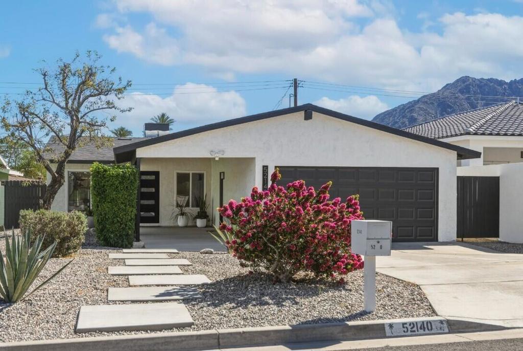 52140 Avenida Herrera