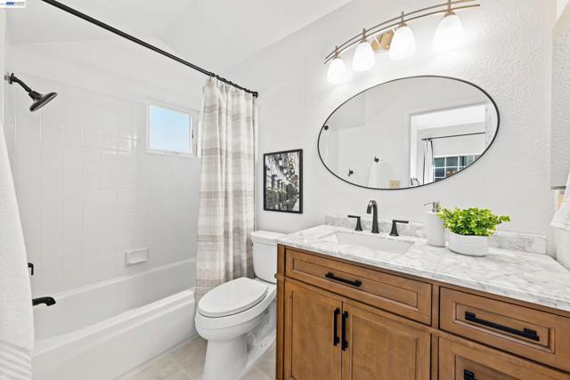 47 Summer Hill Court, Danville CA: https://media.crmls.org/mediaz/ef6c81ed-8f2b-4611-af1e-5d8079c2d775.jpg