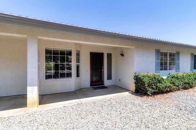 18822 Possum Pass, Valley Center CA: https://media.crmls.org/mediaz/ef6d9b14-09b4-4b5c-8f50-ff85a9c45591.jpg