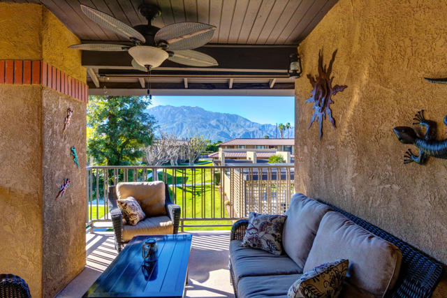31200 Landau Boulevard, Cathedral City CA: https://media.crmls.org/mediaz/ef6e190f-0ccd-4f3d-b93b-01b08cff3403.jpg