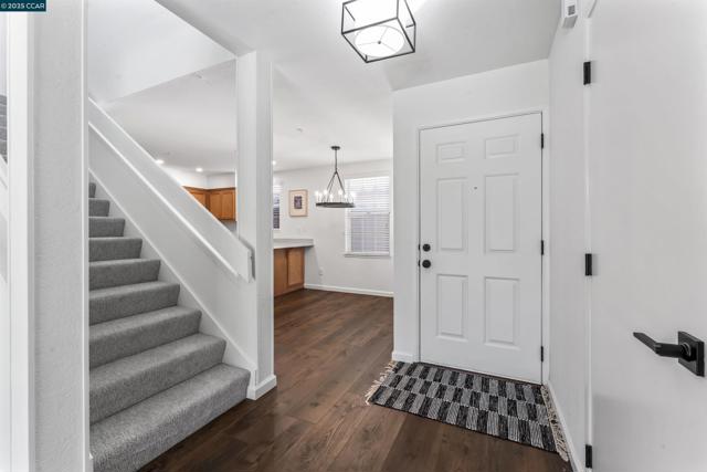 2761 Elks Way, Napa CA: https://media.crmls.org/mediaz/ef6e20fa-a111-4132-a926-1e03d0f45547.jpg