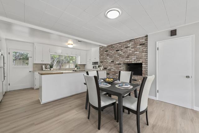 674 Campbell Avenue, Los Altos CA: https://media.crmls.org/mediaz/ef6e54e3-74ab-468a-87fa-dadd8e033ca2.jpg