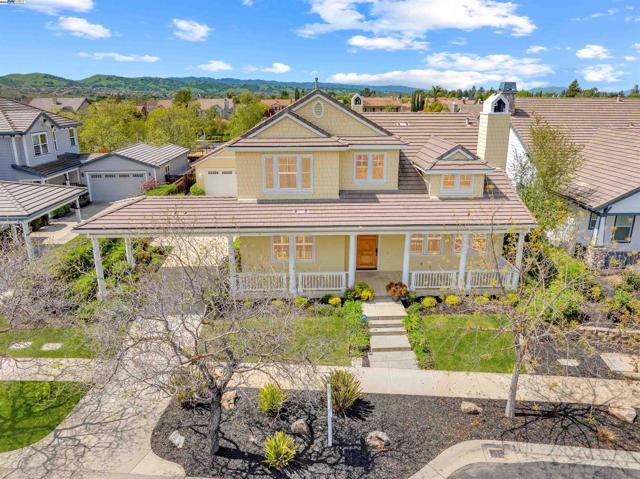 3043 Picholine Dr, Livermore CA: https://media.crmls.org/mediaz/ef6ec672-10da-4508-9e59-f75e934d4681.jpg