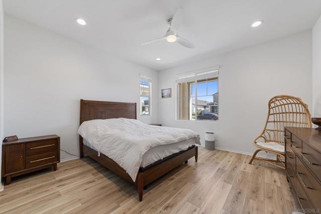 27983 Moosa Creek Way, Valley Center CA: https://media.crmls.org/mediaz/ef6f4219-89ff-4629-9993-2f3653242498.jpg