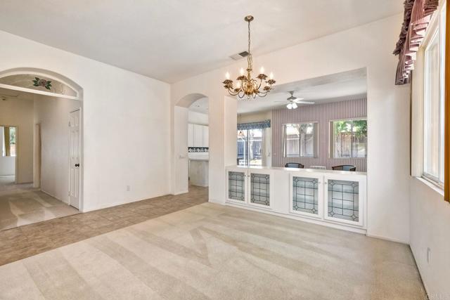 Detail Gallery Image 10 of 34 For 1789 Clydesdale Ct, Oceanside,  CA 92057 - 3 Beds | 2 Baths