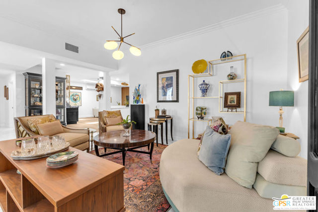 12 Santa Clara Drive, Rancho Mirage CA: https://media.crmls.org/mediaz/ef6fea54-76d6-449a-8a33-6cc284665eab.jpg