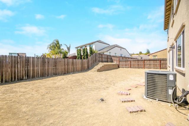 4535 Bitter Street, Antioch CA: https://media.crmls.org/mediaz/ef70295c-0630-4a18-a319-238e781e42ff.jpg