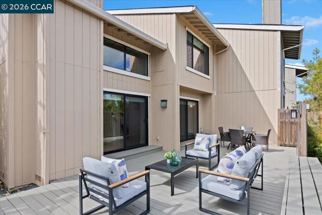 7 Doral Dr, Moraga CA: https://media.crmls.org/mediaz/ef705cc7-efde-4010-9070-4f931f3f1316.jpg