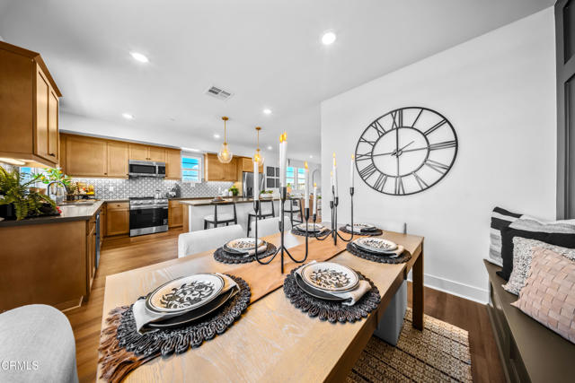 Detail Gallery Image 24 of 51 For 2862 via Descanso, Camarillo,  CA 93012 - 3 Beds | 2/1 Baths