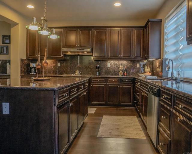 Detail Gallery Image 7 of 12 For 1799 Journey Way, Chula Vista,  CA 91915 - 4 Beds | 2/1 Baths