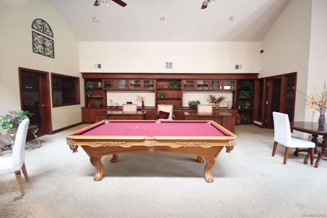 3955 Nobel Dr, San Diego CA: https://media.crmls.org/mediaz/ef71b93b-48ca-4ad3-9061-acb4eacb64ca.jpg