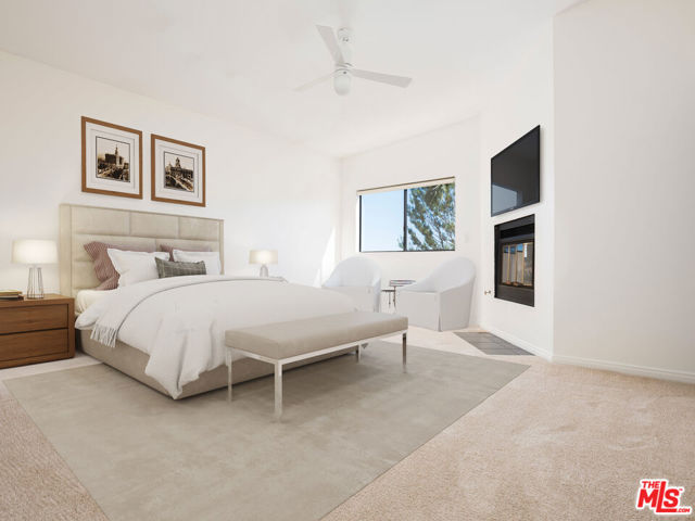 3023 BERKELEY Avenue, Los Angeles CA: https://media.crmls.org/mediaz/ef71ccc0-44dd-4f35-b4a8-a571e776c2ce.jpg