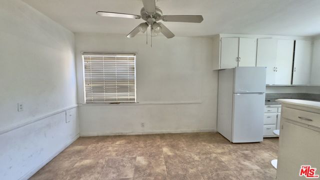 5121 W 20th Street, Los Angeles CA: https://media.crmls.org/mediaz/ef71ec5a-fe2a-4a5d-8198-6ea49d3f2ac0.jpg