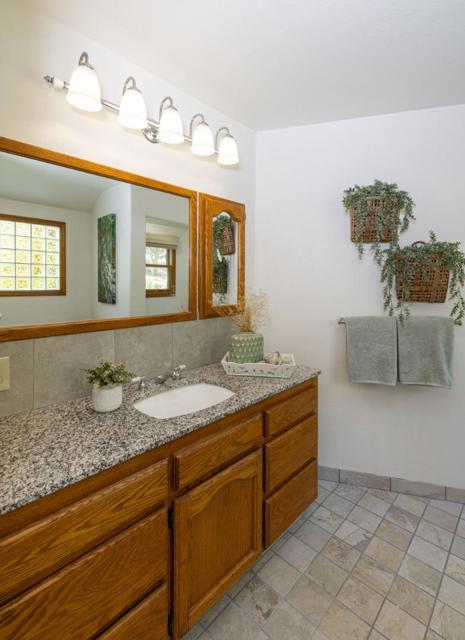 573 Meadow Road, Aptos CA: https://media.crmls.org/mediaz/ef725b50-cc68-455f-ac32-b91cd211cda5.jpg