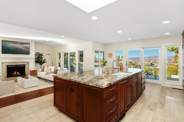 Detail Gallery Image 10 of 60 For 4664 Yerba Santa Drive, San Diego,  CA 92115 - 4 Beds | 3/1 Baths