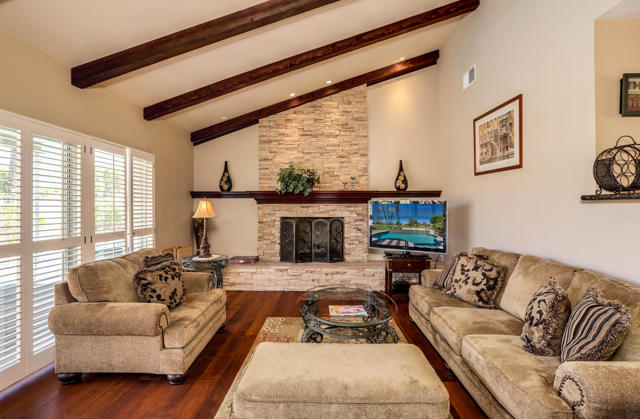 Image 4 of 28 For 79860 Fiesta Drive