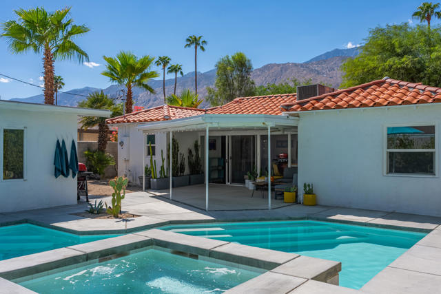 748 N Calle Rolph, Palm Springs, CA 92262