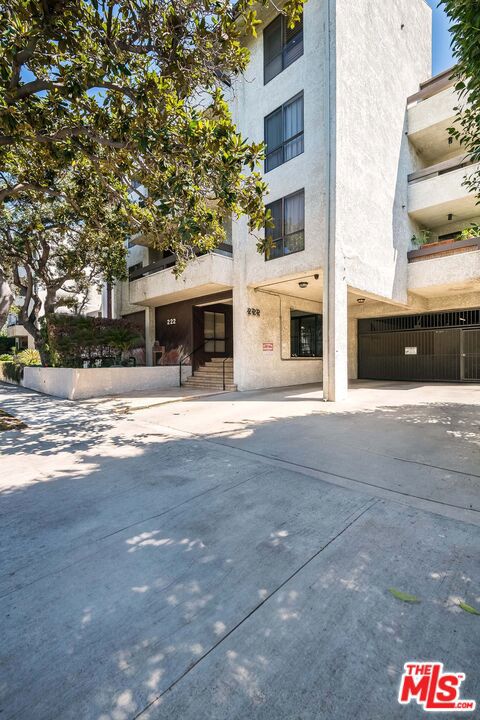 222 North Rose Street, 406 photo 5
