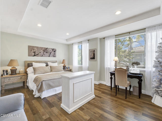 3865 Briar Ridge Court, Newbury Park CA: https://media.crmls.org/mediaz/ef76035d-6d4c-44bb-9a24-0306d76c8109.jpg