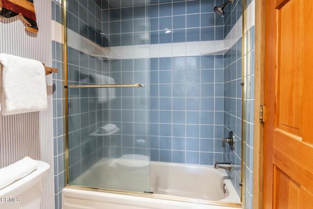 435 Lakeview Boulevard, Mammoth Lakes CA: https://media.crmls.org/mediaz/ef76a34c-2da7-418d-b864-a6b08cc8aa5a.jpg