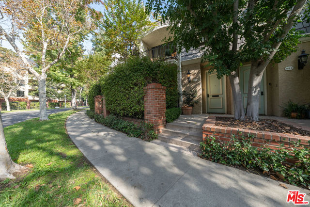 Image 2 for 652 Wilcox Ave, Los Angeles, CA 90004