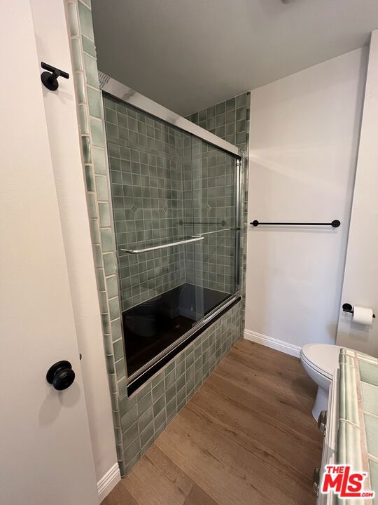 970 Palm Avenue, West Hollywood CA: https://media.crmls.org/mediaz/ef77a5e0-7bc1-4778-b0d4-3da9a36eb0d0.jpg