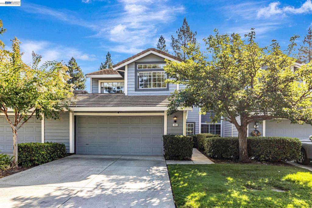 385 Kensington Cmn