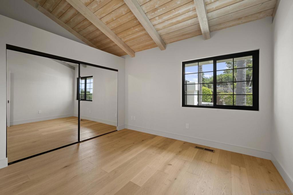 683 Marine View Ave - photo 19