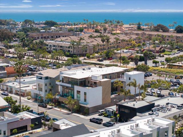 2677 State Street, Carlsbad CA: https://media.crmls.org/mediaz/ef78e1b4-86f4-41e5-9cf0-4a223b0e9af9.jpg