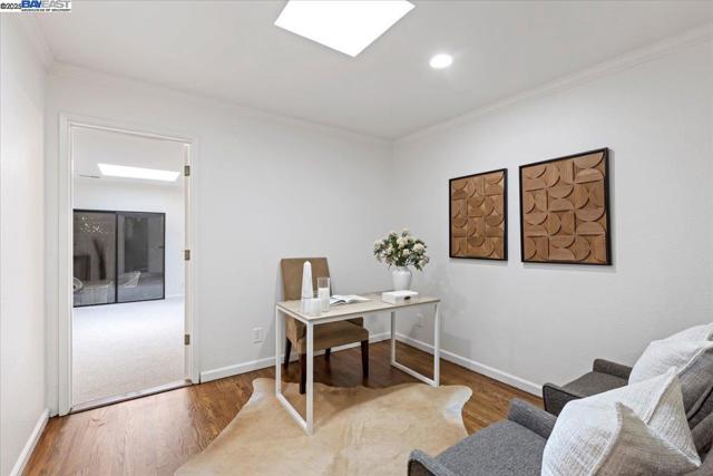 34264 Atteridge Pl, Fremont CA: https://media.crmls.org/mediaz/ef78e538-7851-49f6-bbe0-10c7c8e7a32f.jpg