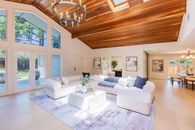 2083 Louise Lane, Los Altos CA: https://media.crmls.org/mediaz/ef794a10-7289-46d2-9753-114ccc0f582e.jpg