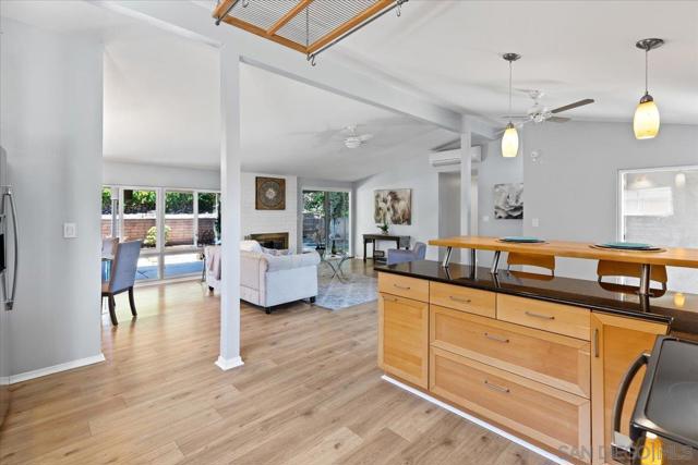 9021 Ronda Ave, San Diego CA: https://media.crmls.org/mediaz/ef797d4f-7299-4420-b8dc-2d2cab95f00c.jpg
