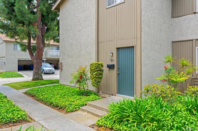 7837 Camino Tranquilo, San Diego CA: https://media.crmls.org/mediaz/ef7a1b0f-c8b5-458e-882c-e81c677cffe5.jpg