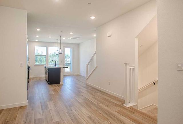 5968 Virtual Court, San Jose CA: https://media.crmls.org/mediaz/ef7a6969-eda4-40af-8776-e0e9f4ef2f45.jpg