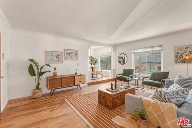 425 Idaho Avenue, 10 photo 3