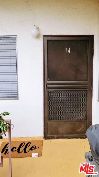 309 Broadway Street, Venice CA: https://media.crmls.org/mediaz/ef7bdd8b-1913-4870-9219-052f26d836b0.jpg