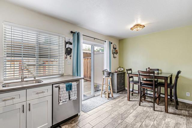 5465 Don Edmondo Court, San Jose CA: https://media.crmls.org/mediaz/ef7c97cf-d1bf-470c-a998-dac56ac59024.jpg