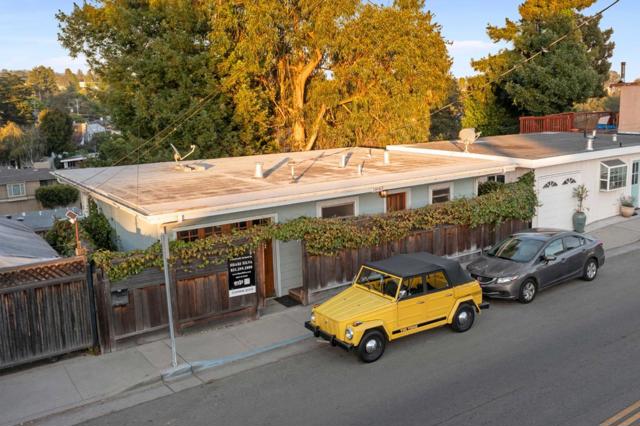1890 Wharf Road, Capitola CA: https://media.crmls.org/mediaz/ef7d00b4-5842-4444-8238-979adc4a2e81.jpg