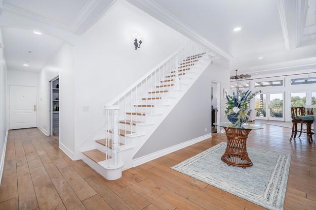 5 Rolling View Lane, Fallbrook CA: https://media.crmls.org/mediaz/ef7ec7df-26da-4ea5-8e3c-fba3bebd3755.jpg