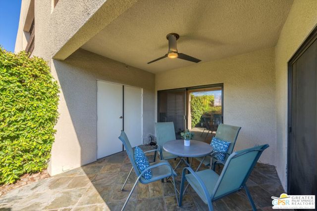 255 Avenida Caballeros, Palm Springs, California 92262, 2 Bedrooms Bedrooms, ,Condominium,For Sale,Avenida Caballeros,24433207