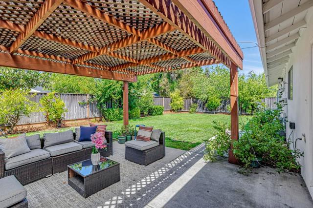 1425 Franchere Place, Sunnyvale CA: https://media.crmls.org/mediaz/ef7f4174-aa41-4e83-af42-666476ab92c7.jpg