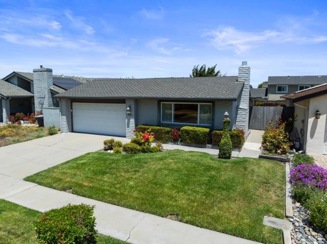 422 Shelley Way, Salinas CA: https://media.crmls.org/mediaz/ef7f8698-e733-4b1e-a699-00e9ddfe708c.jpg
