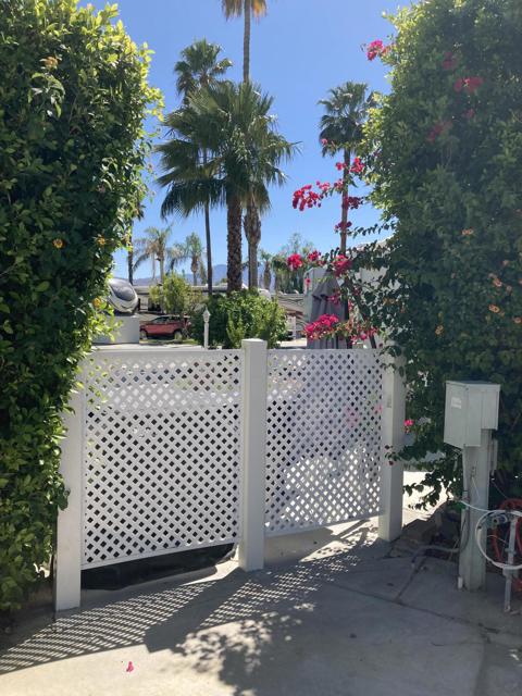 69411 Ramon Road, Cathedral City CA: https://media.crmls.org/mediaz/ef7fbe29-bbd8-4dc6-8910-5deaf2ba7370.jpg