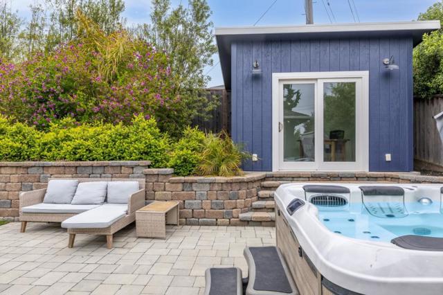 3279 N Cabrillo Highway, Half Moon Bay CA: https://media.crmls.org/mediaz/ef803a28-c02d-4d41-a1c5-ae87e4594b11.jpg